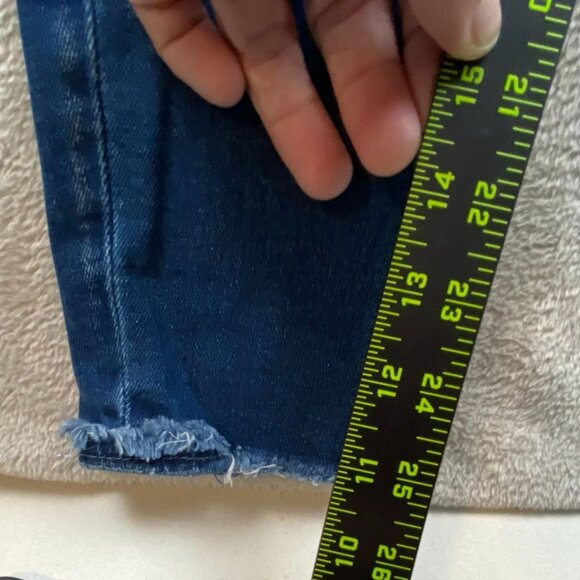 KanCan Womens Jeans Size 9/28 Skinny Frayed Hem Blue Denim Medium Wash Casual - Picture 3 of 16